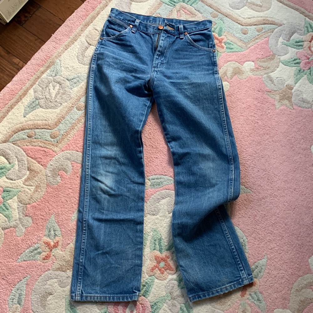Perfect vintage wrangler straight leg blue jeans